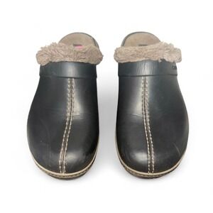 Crocs Women's Size 10 Black Faux Fur Lined Clogs Comfort Winter Warm Slip On